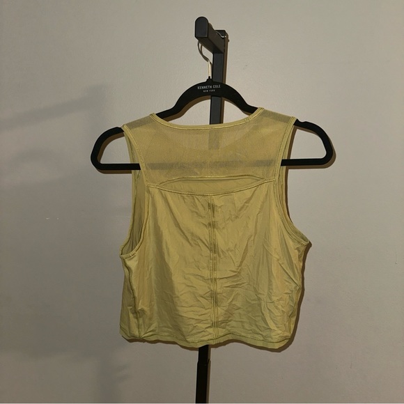 Lululemon Green Top Rank Cut Out Crop Tank Sz 6 - Picture 2 of 2